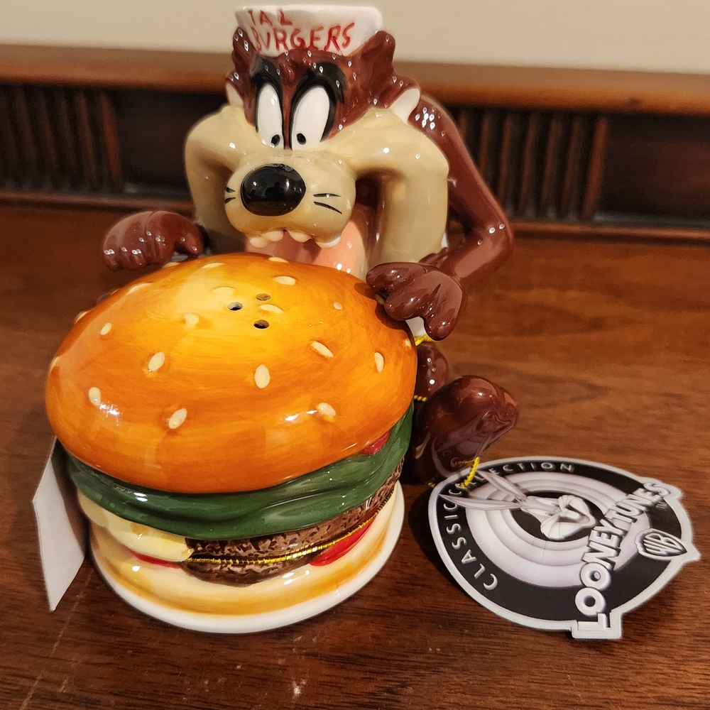 Looney Tunes Taz Burger Figurine